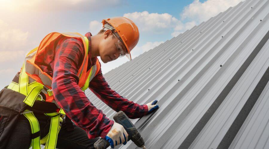 Professional gutter cleaning in Kirkersville, OH